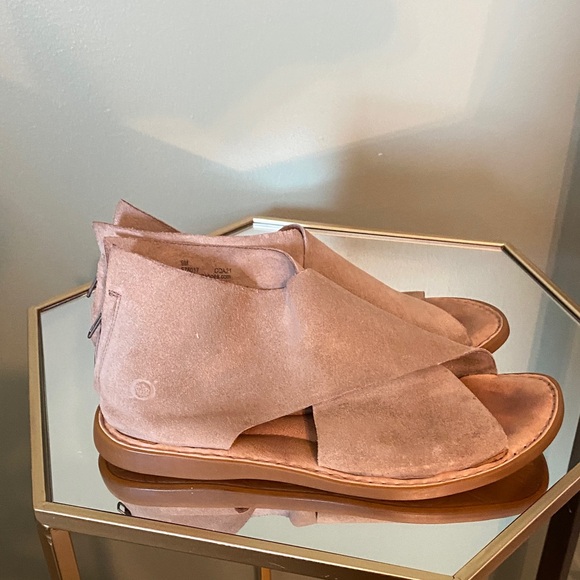 Born Women's Cream Sandals - Picture 3 of 10